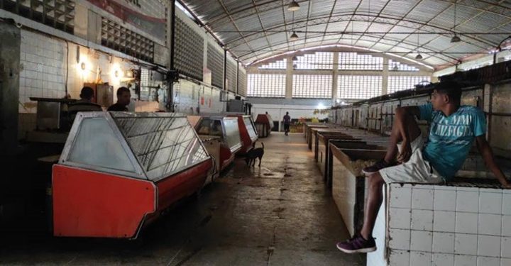 Mercado Conejeros en Nueva Esparta, al borde de la quiebra con 95% de sus puestos cerrados