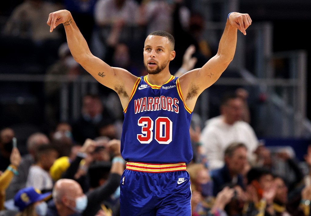 Stephen Curry y otra noche estelar: Anotó 40 puntos en la paliza de Warriors contra Bulls
