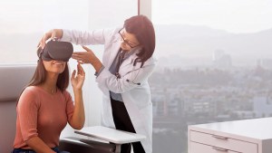 EEUU autoriza comercialización de sistema de realidad virtual para reducir dolor crónico de espalda
