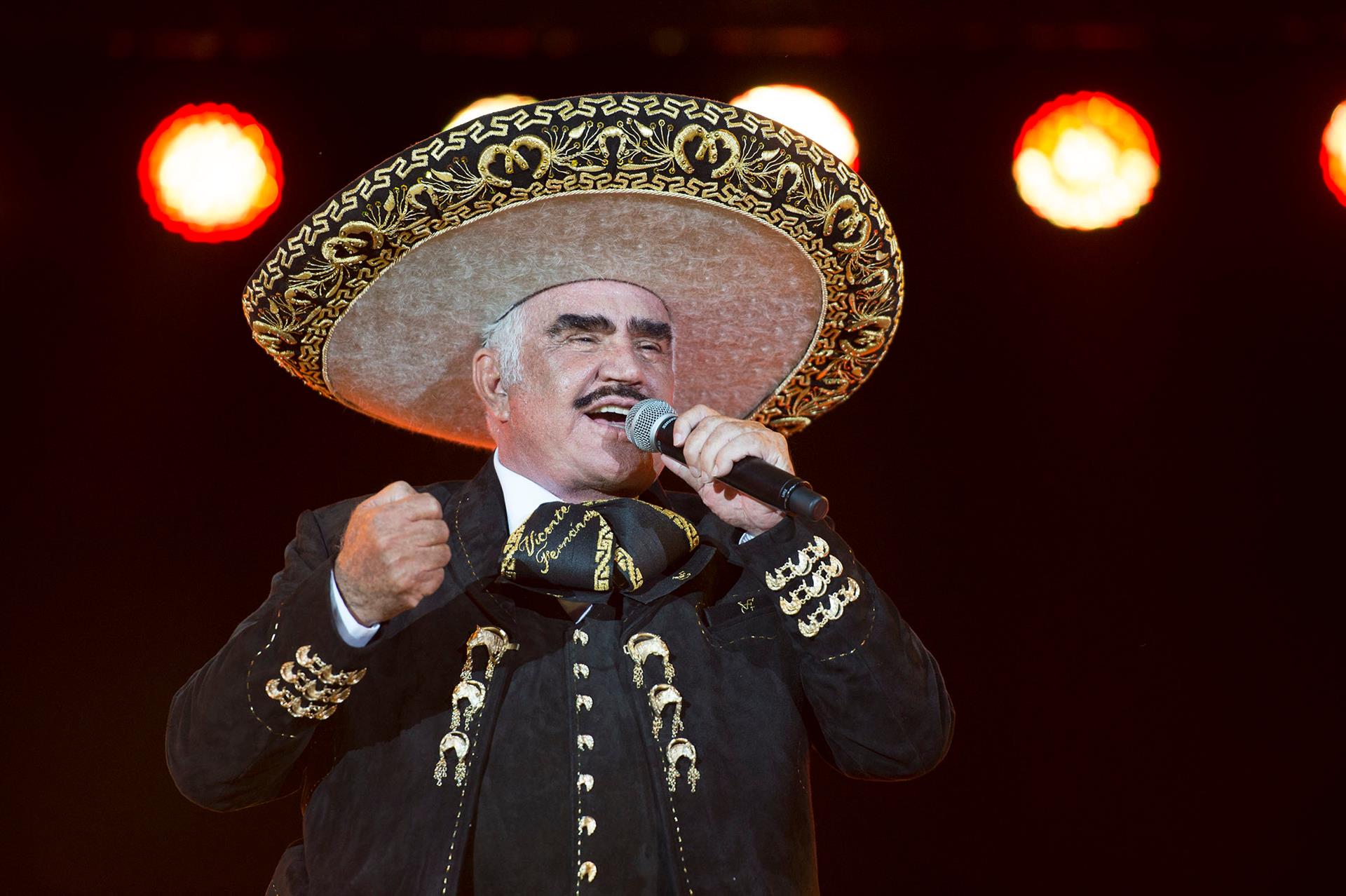 Academias de los Grammy agradecen a Vicente Fernández por su legado