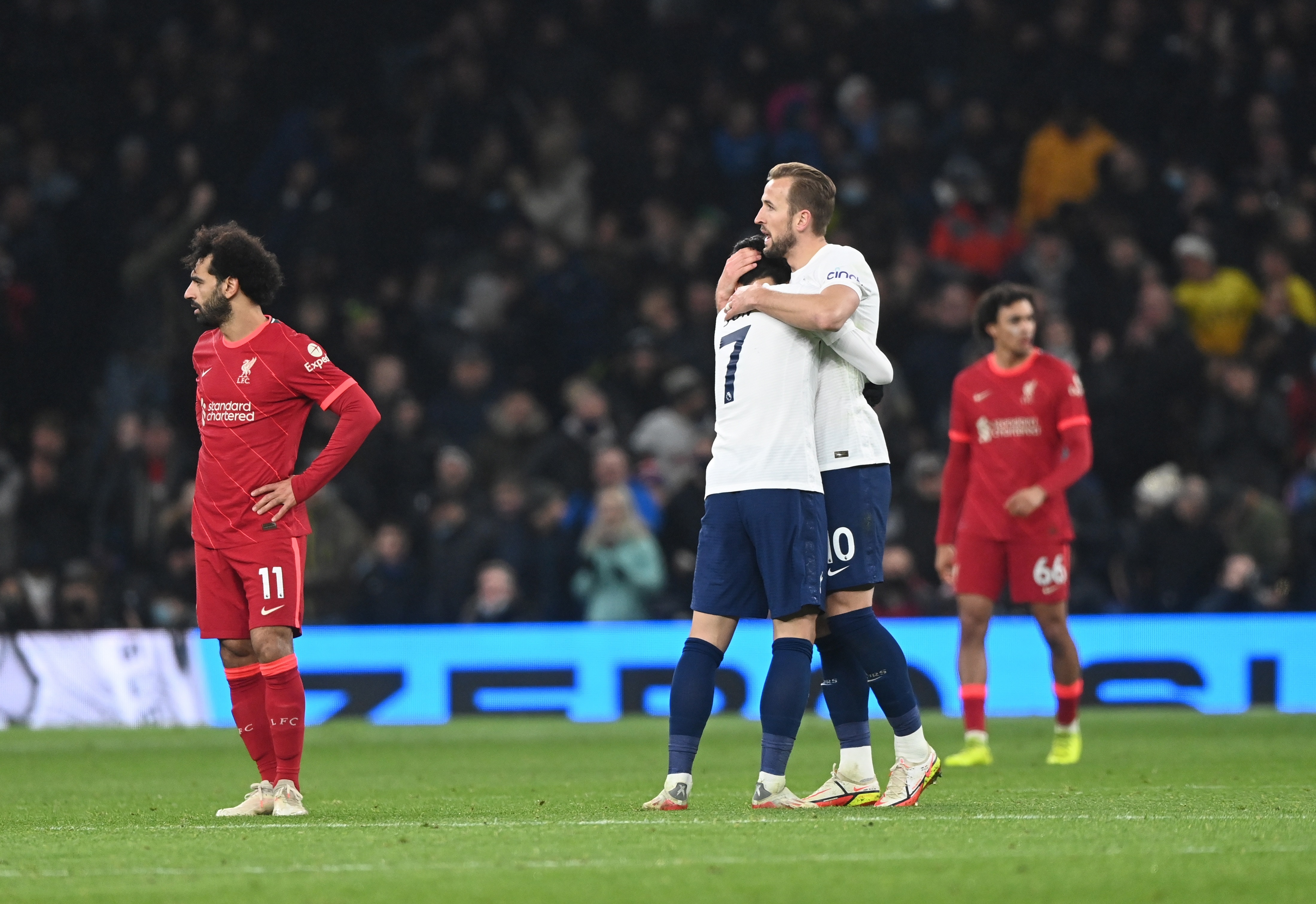 Tottenham y Liverpool terminaron igualados tras partido de locura