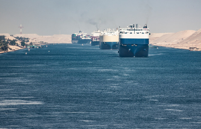 El Canal de Suez registró un ingreso récord de siete mil millones de dólares