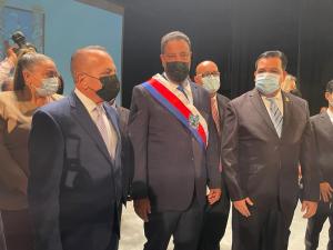 Manuel Rosales acompañó al nuevo alcalde de Maracaibo en su juramentación