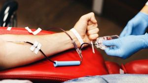 “La situación es terrible”: La crisis por falta de sangre para transfusiones que viven los hospitales de EEUU