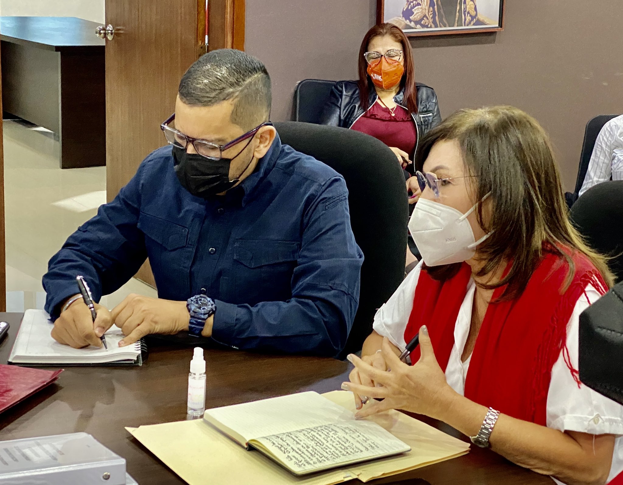 Omar Prieto traspasó la vicepresidencia del Psuv en Zulia a Jacqueline Faría