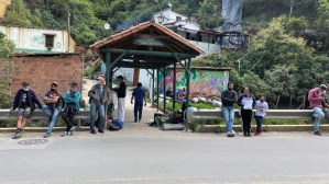 A bus ticket for Venezuelan walkers in Colombia