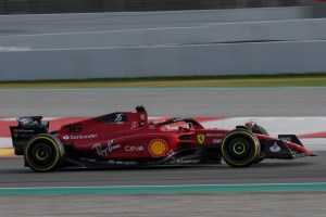 Leclerc dominó el segundo día de pruebas e ilusionó a Ferrari
