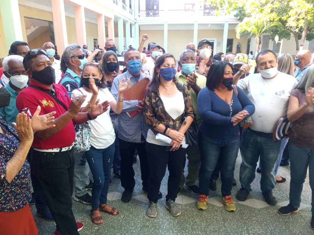 Alcaldía de Miranda en Falcón debe UN REALERO a más de mil trabajadores… y pa’ colmo “fingen demencia”