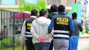 Cayeron dos taxistas venezolanos que se dedicaban a la extorsión y el robo en Perú
