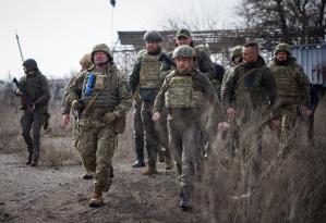 Tensión militar resurge en Ucrania y aumenta presión sobre desescalada rusa (Videos)