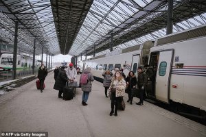 Los rusos comenzaron a huir de su tierra natal: ciudadanos abarrotan los trenes a Finlandia