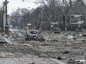 Al menos cinco muertos y trece heridos en nuevos ataques sobre Járkov en el este de Ucrania