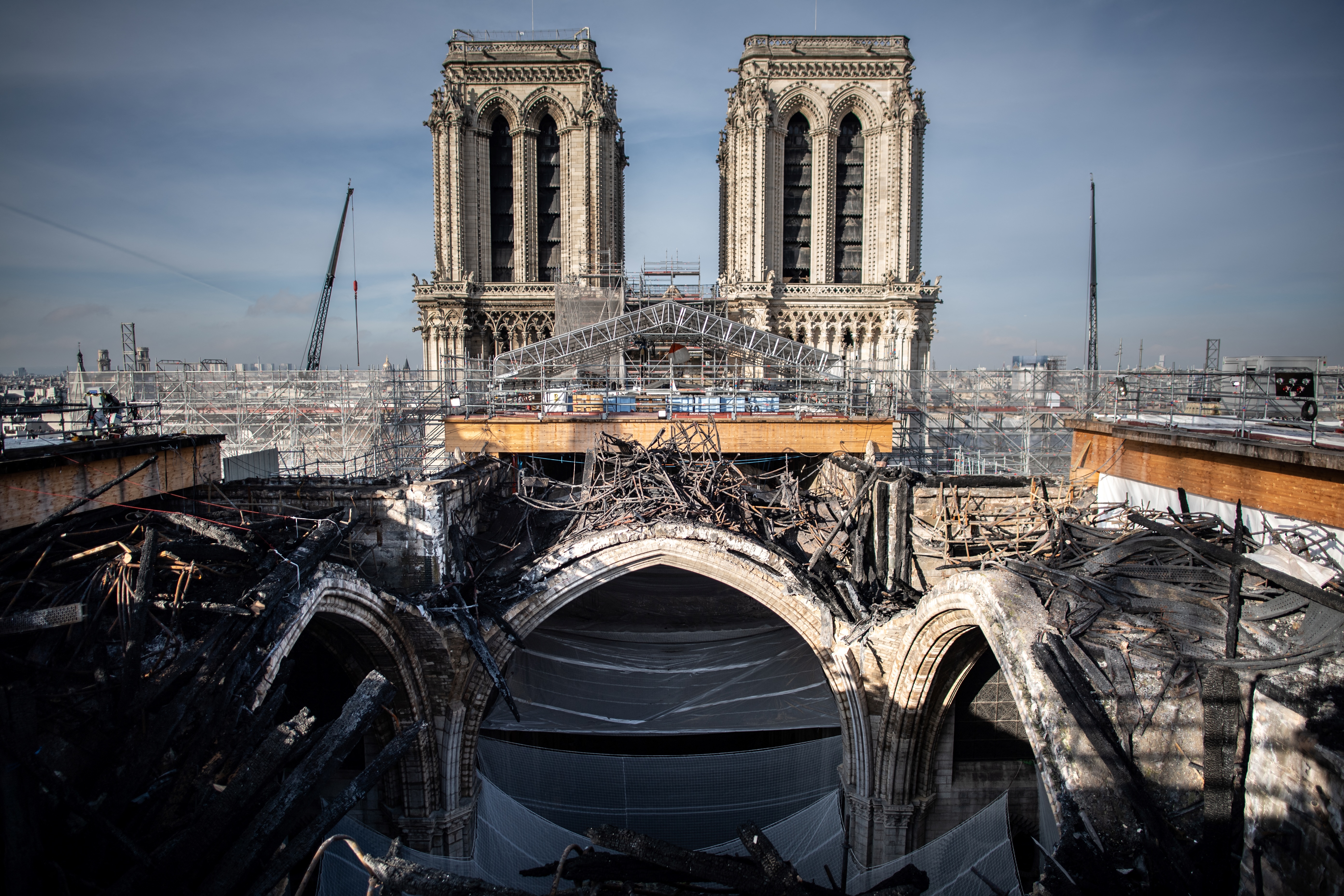 Macron dice que la reconstrucción de Notre Dame estará lista para 2024