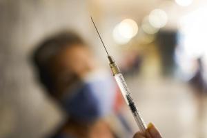 OMS asegura que vacunas contra el Covid salvaron 1,4 millones de vidas en Europa