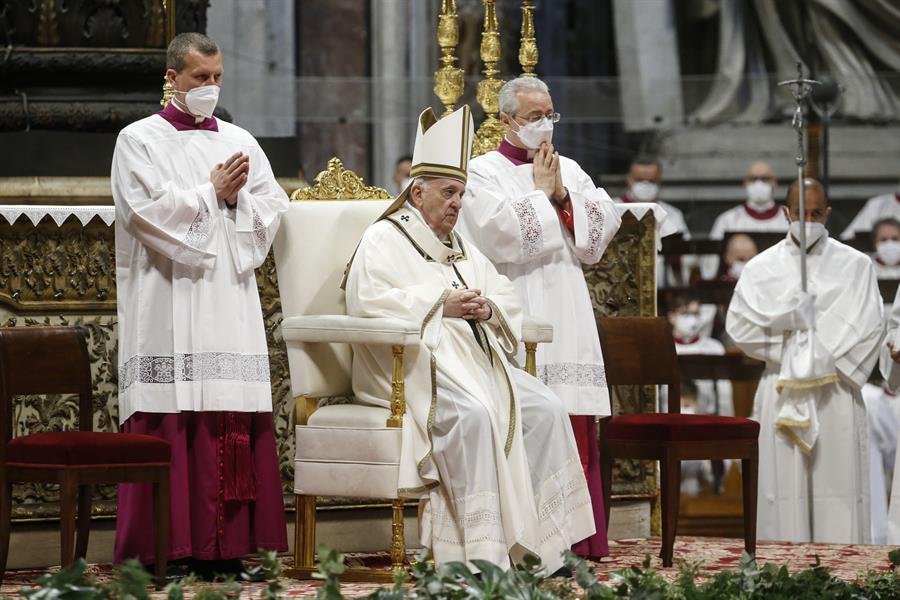El papa Francisco pidió a los sacerdotes en la Misa Crismal que rechacen la tentación de la mundanidad