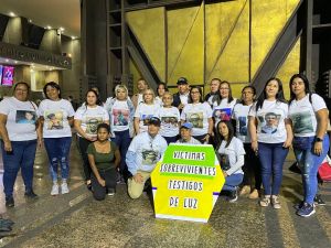 Familiares de víctimas de ejecuciones extrajudiciales exigen justicia por sus hijos en el cierre del Programa Transforma