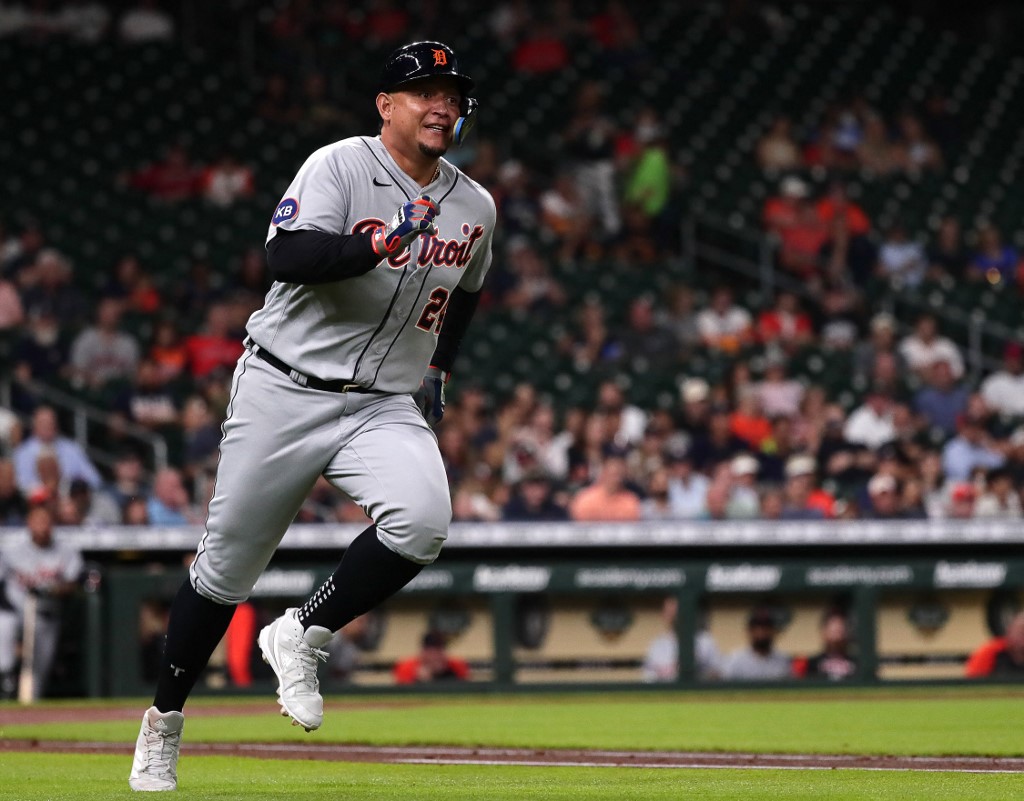 Miguel Cabrera superó a Rafael Palmeiro en lista histórica de hits (Video)