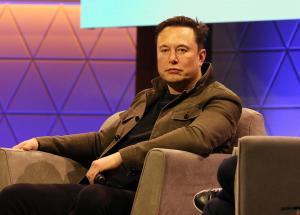 Elon Musk perdió una inmensa fortuna por Tesla: ¿sigue siendo el hombre más rico del mundo?