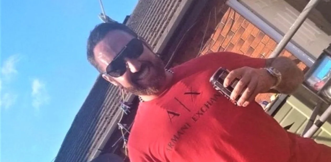 Por qué la FOTO de un hombre sonriendo con una cerveza ayudó a atrapar a un narco asesino