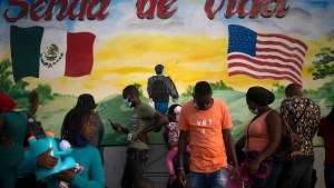 Con o sin Título 42, la incertidumbre carcome a los migrantes a las puertas de EEUU