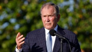FBI investiga un complot para asesinar al expresidente George W. Bush