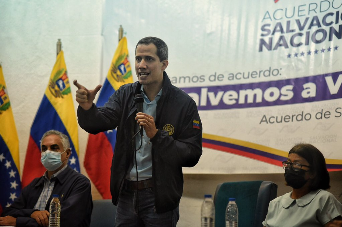 Guaidó agradeció incansable liderazgo de Duque para acoger a migrantes venezolanos