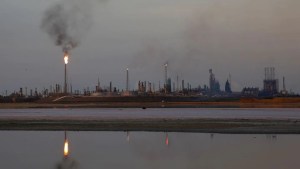 Production at Venezuela’s largest refinery hit by blackout
