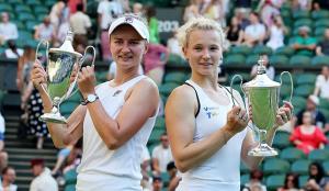Las checas Krejcikova y Siniakova ganaron su segundo título de dobles en Wimbledon