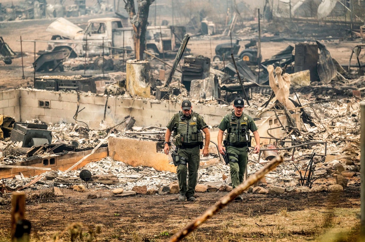 Incendios forestales devastadores en California: Aumentaron a cuatro los muertos tras reciente reporte
