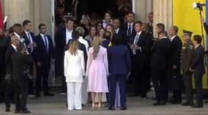 El momento incómodo que protagonizaron familias de Duque y Petro que se hizo viral (VIDEO)