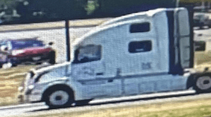 Buscan a una mujer que fue vista gritando ensangrentada dentro de un camión en Nueva Jersey