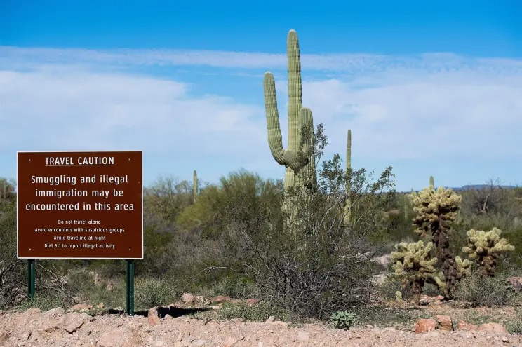 Crueldad en la frontera: Dos bebés fueron abandonados por “coyotes” en Arizona