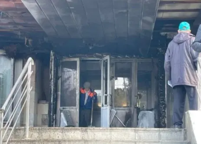 Rusos incendian varias oficinas de reclutamiento tras inicio de movilización