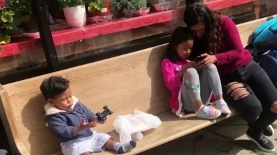 “Quiero un mejor futuro para mis hijos”: Venezolana narró el drama que vivió para llegar a Chicago (VIDEO)