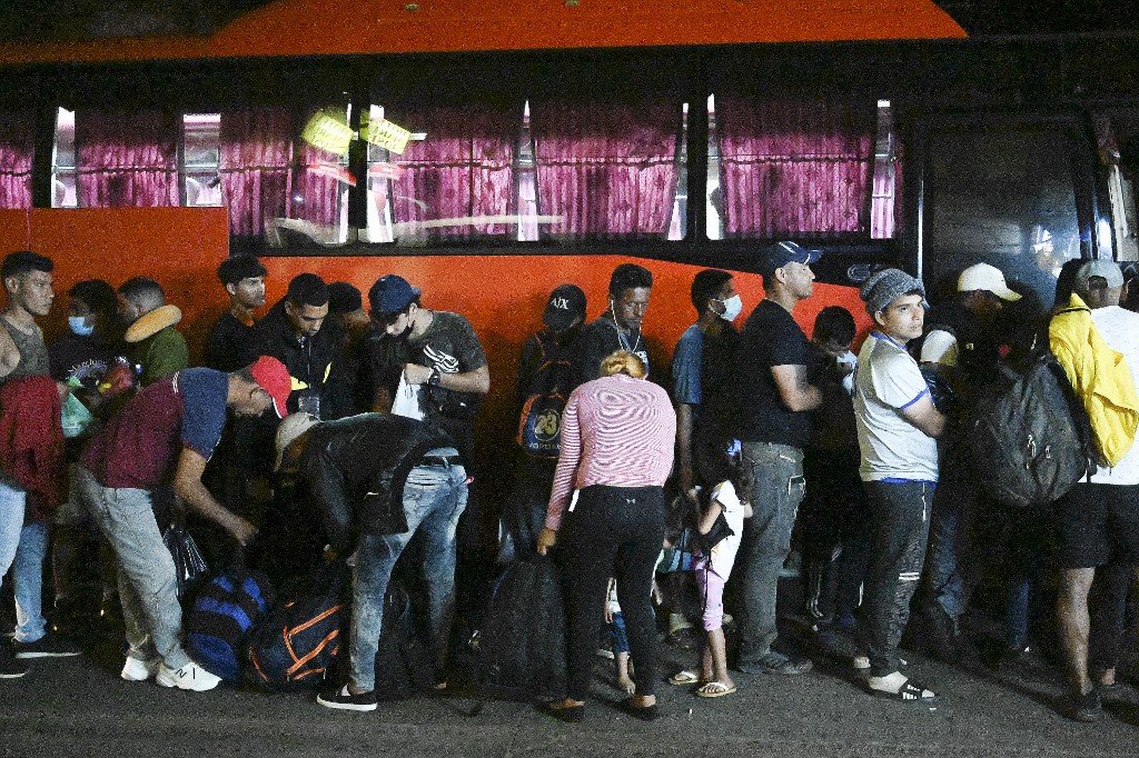 Una veintena de migrantes regresaron a Venezuela desde Guatemala tras nueva política de EEUU