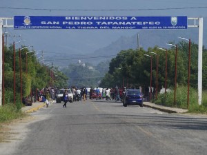 Miles de venezolanos esperan en un pueblo de México la oportunidad para seguir viaje a EEUU