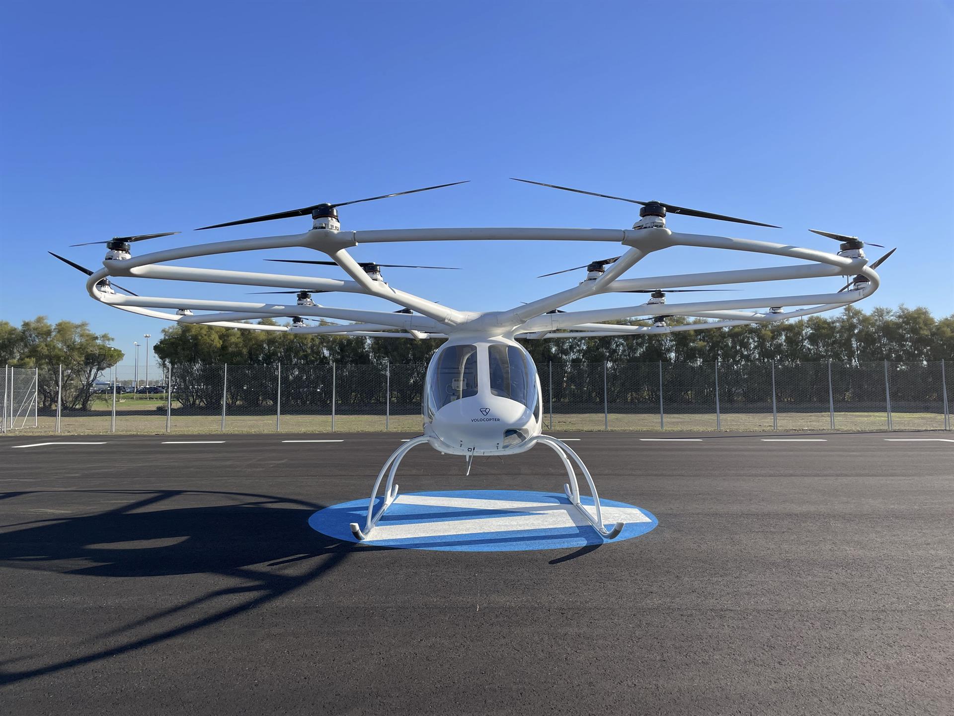 Al estilo de “Los Supersónicos”: El primer taxi volador tripulado de Italia realiza su primera prueba de vuelo