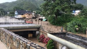 ¡Alerta! Reportan desbordamiento de al menos ocho ríos y quebradas en Aragua este #17Oct