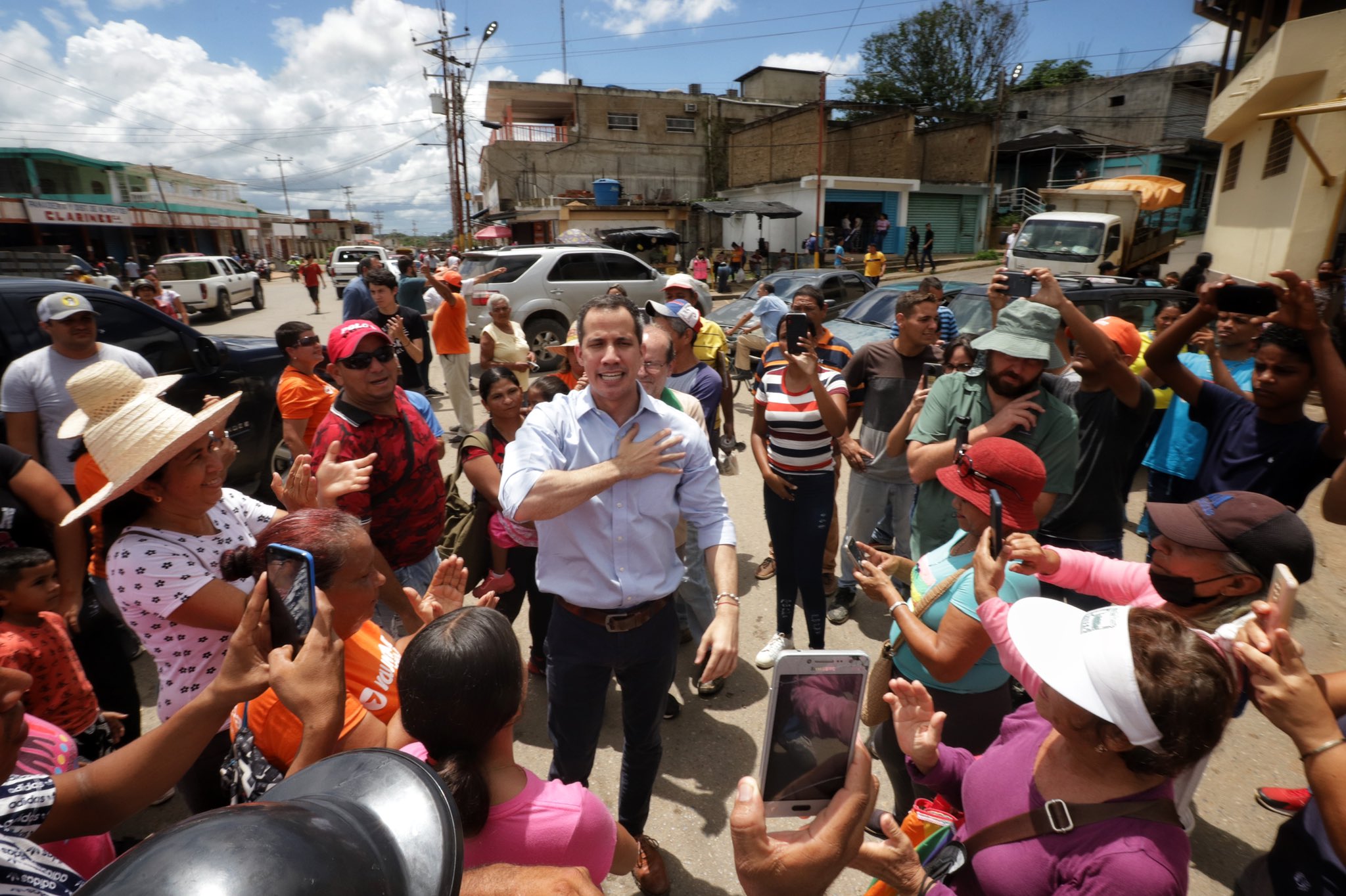 Guaidó desde Clarines: La violencia de la dictadura no detendrá la fuerza del pueblo que quiere unidad