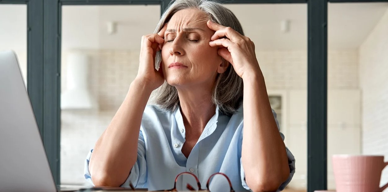 Este #18Oct se celebra el Día de la Menopausia: los tres momentos clave, síntomas y cómo tratar este periodo fisiológico