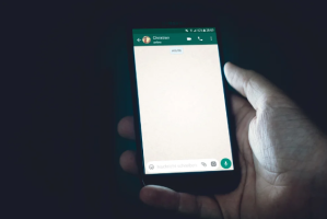 Nueva opción de WhatsApp permitirá que usuarios se envíen mensajes y fotos a sí mismos