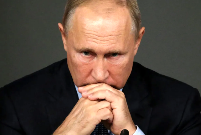 Putin dice que Ucrania “le tomó el pelo” en intento de llegar a una salida pacífica al conflicto en Donbás