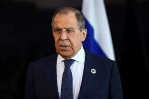 Lavrov se reúne con enviada especial de ONU para abordar situación de los niños en Ucrania
