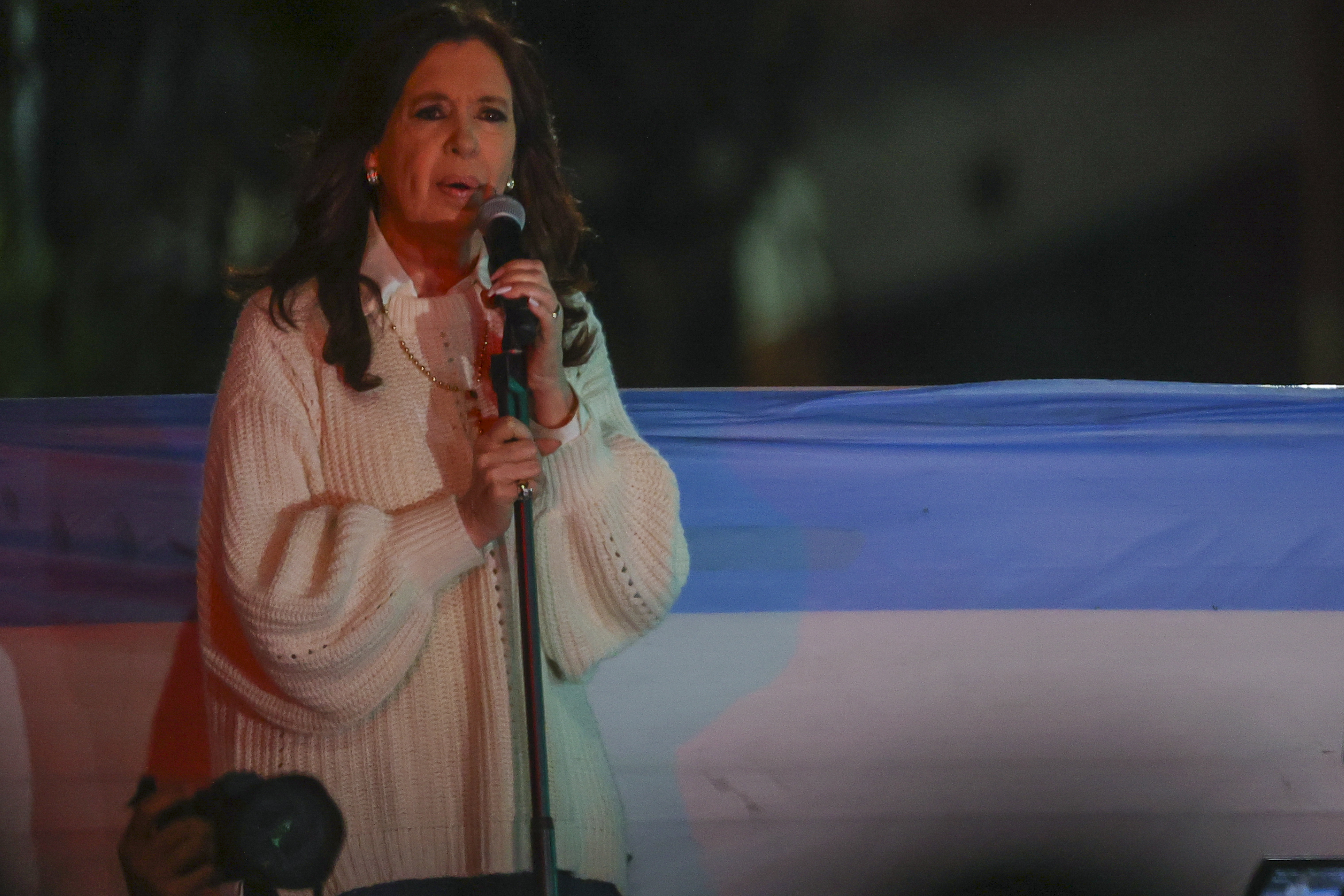 Cristina Fernández dijo que su atentado fue “orquestado” por supuestos empresarios ligados a Macri