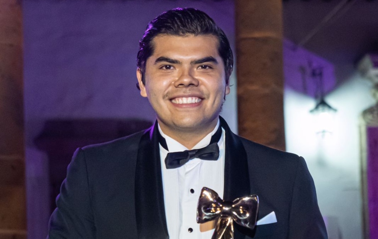 El joven tapatío Pedro Alberto Ramírez recibe el Premio Adolf Horn 2022
