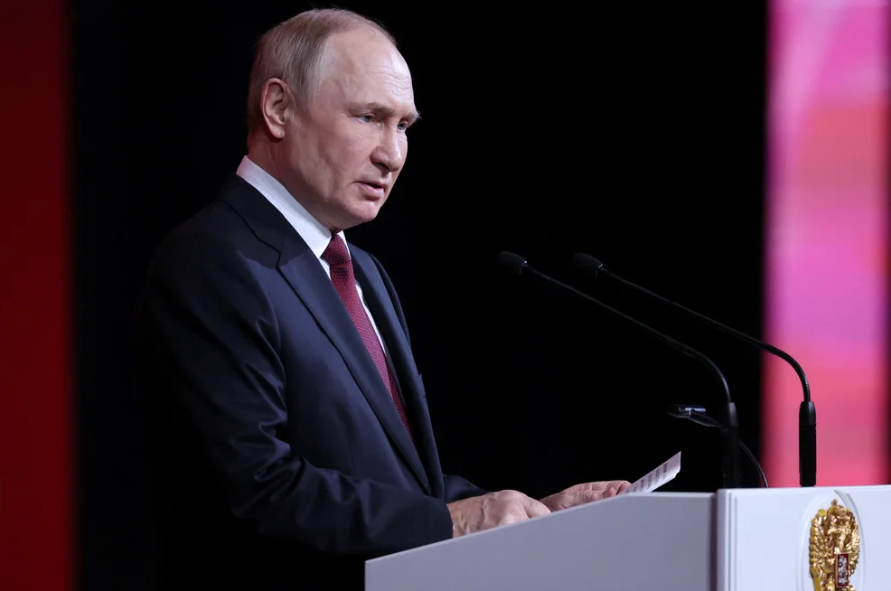 Putin le retirará la ciudadanía a los rusos que desacrediten a su ejército