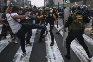 Disturbios en varias ciudades de Perú en rechazo a Dina Boluarte (Fotos)