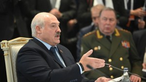 Lukashenko asegura que Merkel es “igual de mezquina que todos los líderes de Europa”