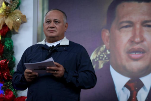 Diosdado criticó que “los tibios” en Argentina no salieran a las calles a defender a Cristina