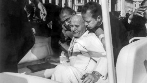 Los DETALLES detrás del intento de asesinato al papa Juan Pablo II en 1981… ¡con un paraguas!